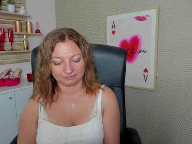 angelaLove13 webcam