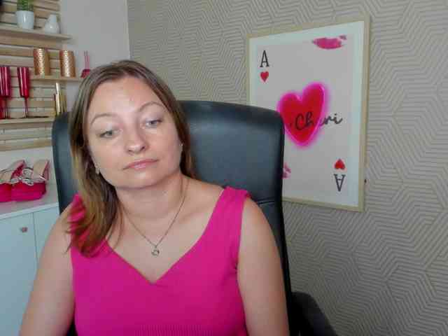angelaLove13 webcam