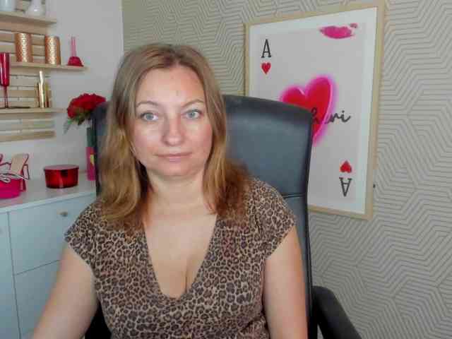 Model: angelaLove13