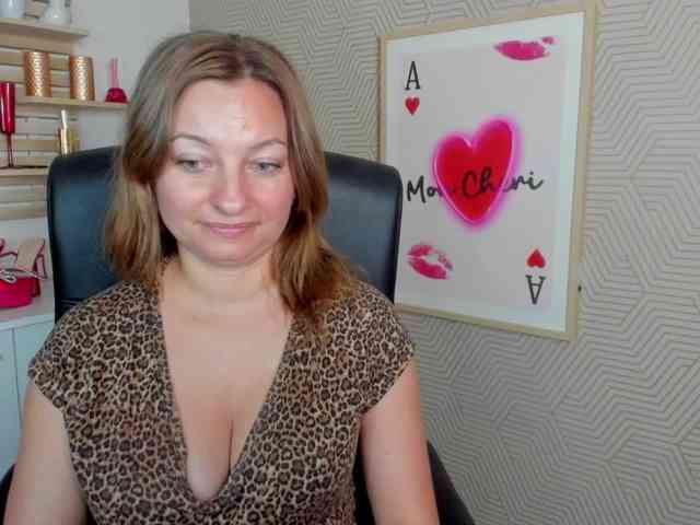 Model: angelaLove13