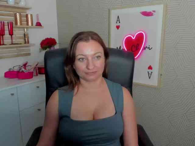 angelaLove13