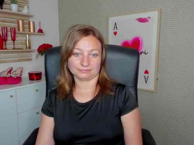 Model: angelaLove13