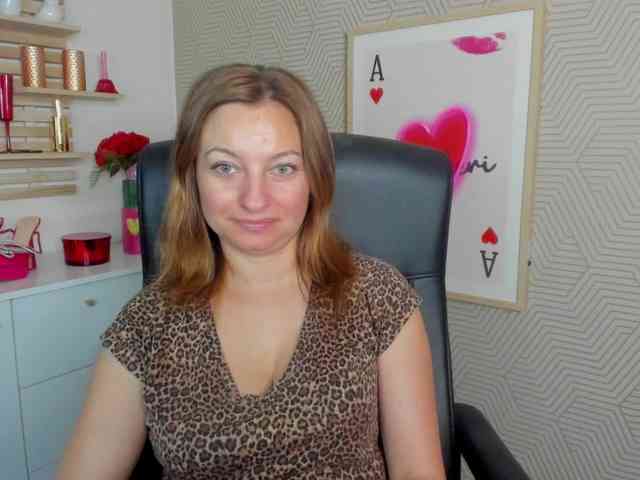 Model: angelaLove13