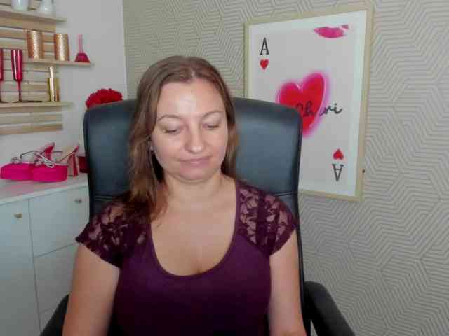 angelaLove13 webcam