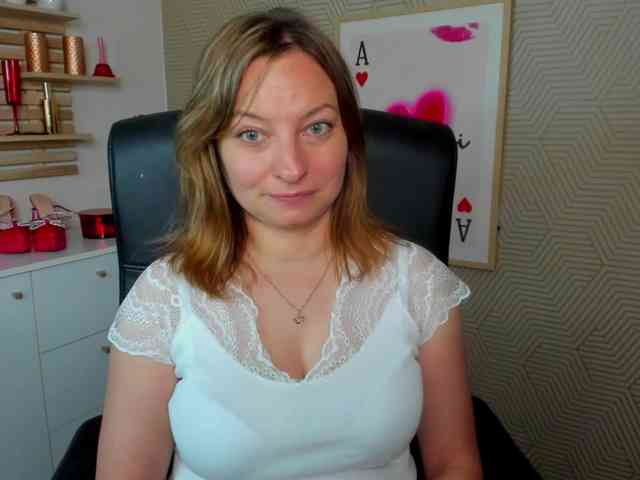 Model: angelaLove13