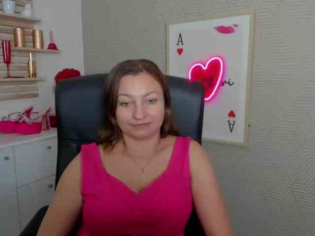 angelaLove13 webcam