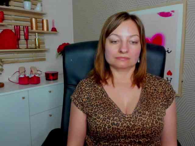 angelaLove13 webcam