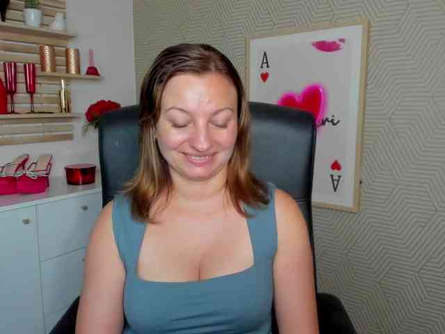 Model: angelaLove13