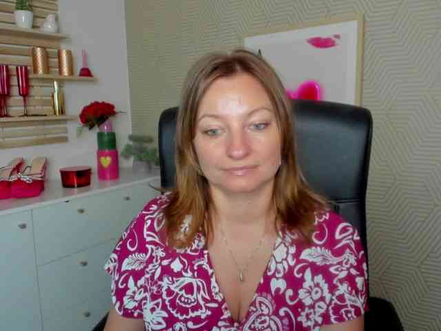 Model: angelaLove13