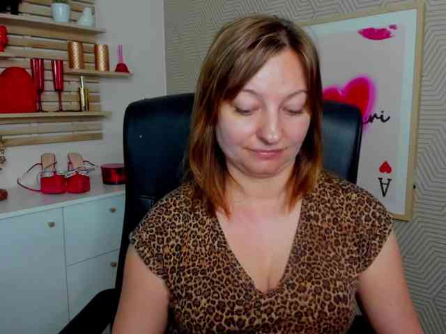angelaLove13 webcam