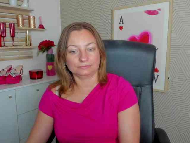 Model: angelaLove13