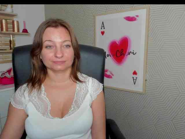 angelaLove13 webcam