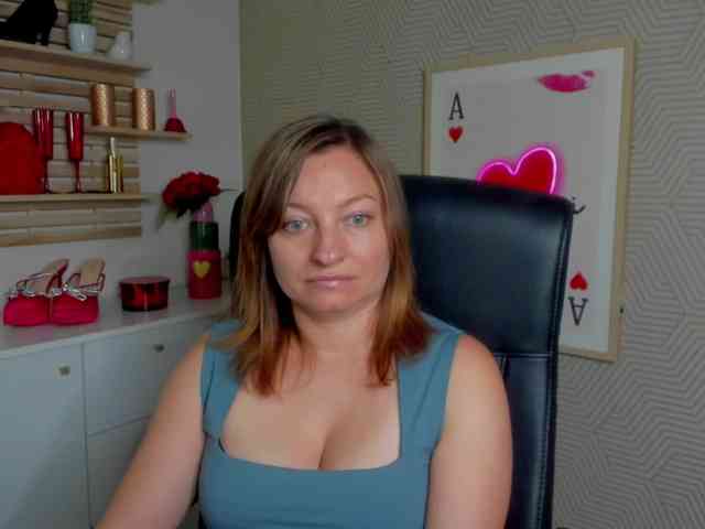 Model: angelaLove13