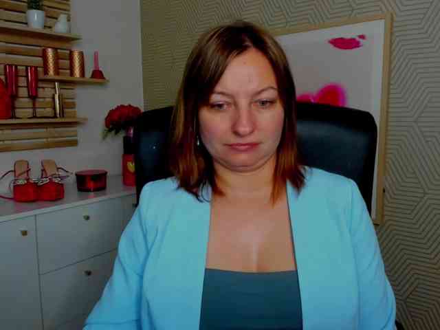 angelaLove13 webcam