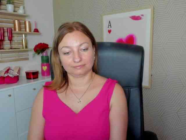 angelaLove13 webcam