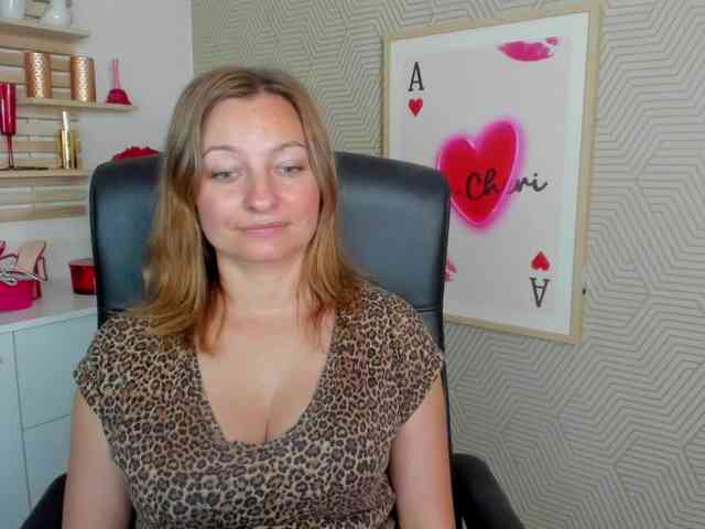 angelaLove13 webcam