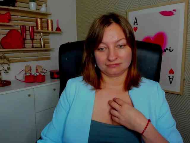 angelaLove13 webcam