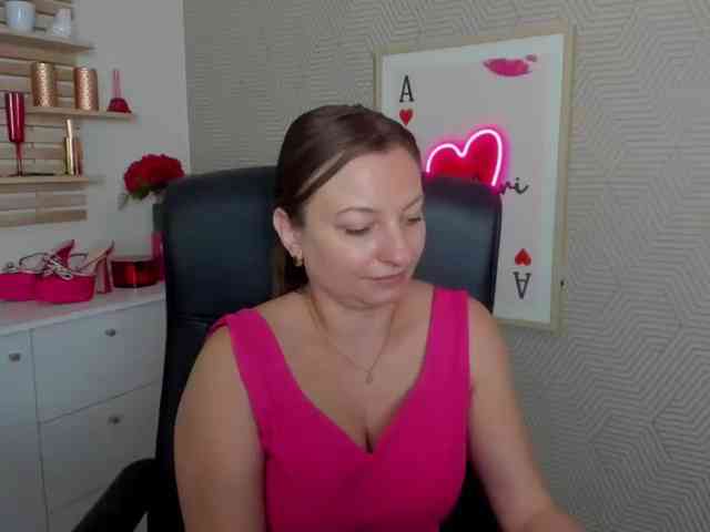 AngelaLove13