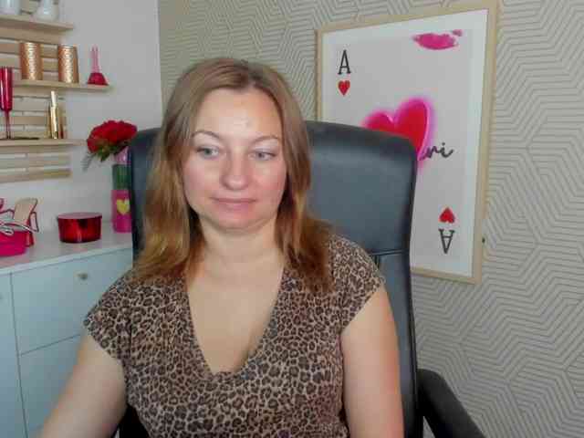 Model: angelaLove13
