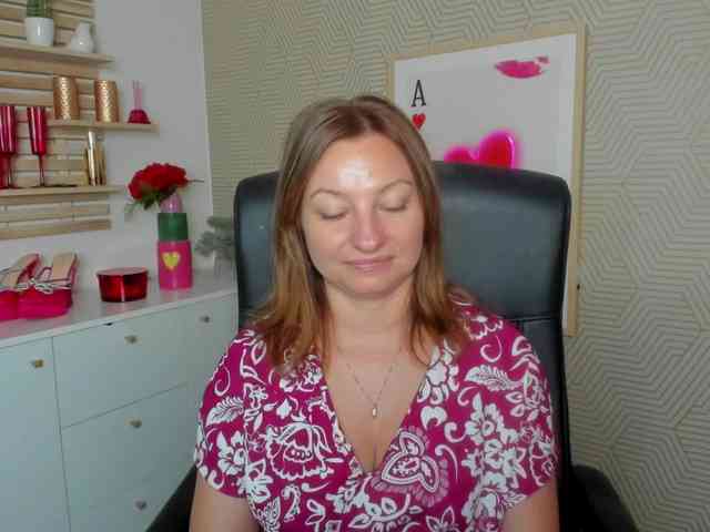 angelaLove13 webcam