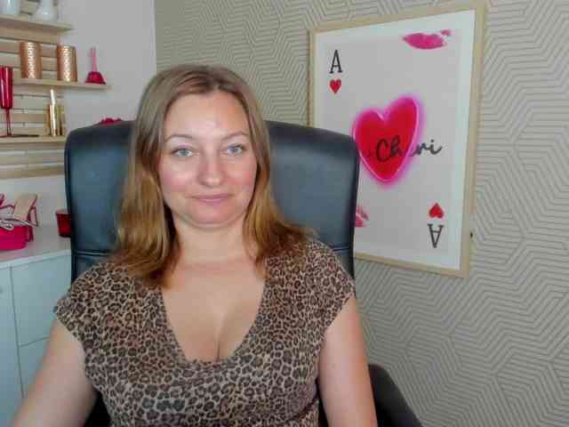 angelaLove13 webcam