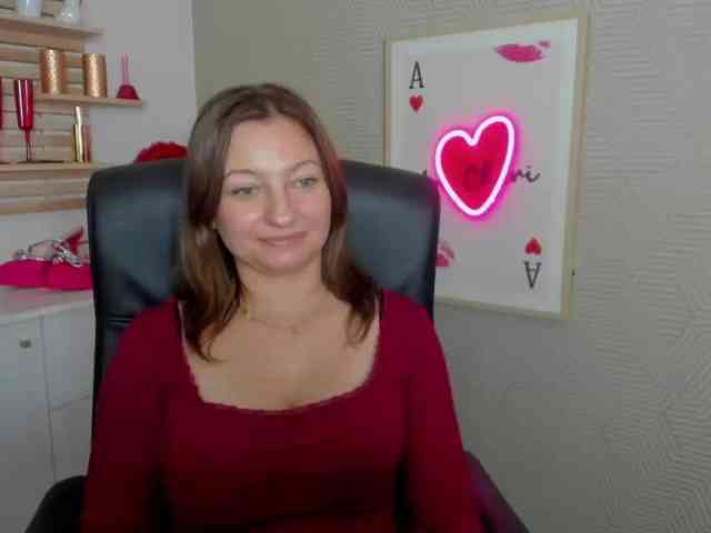 angelaLove13 webcam