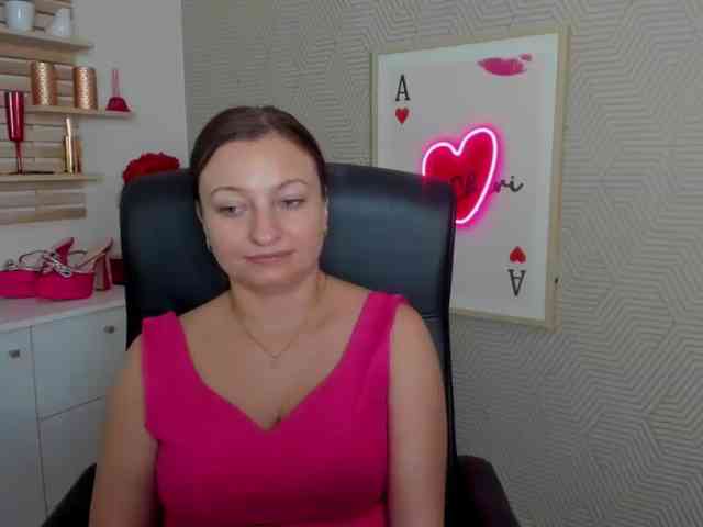 Model: angelaLove13