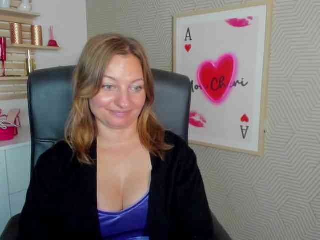 angelaLove13 webcam