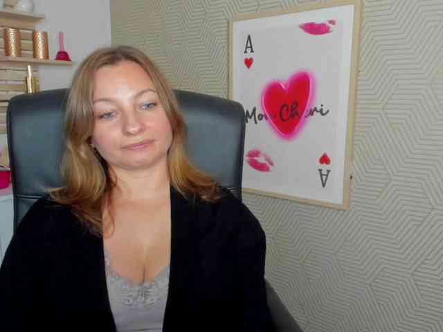 Model: angelaLove13