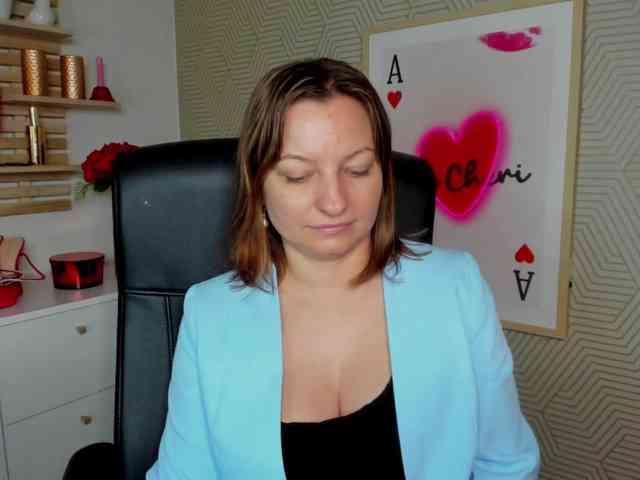 angelaLove13 webcam