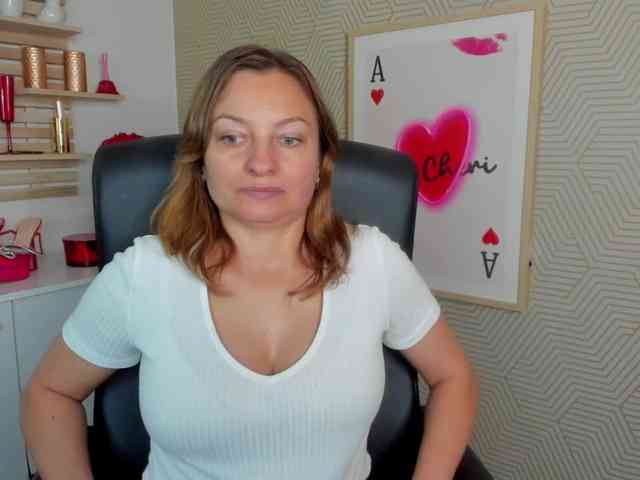 angelaLove13 webcam