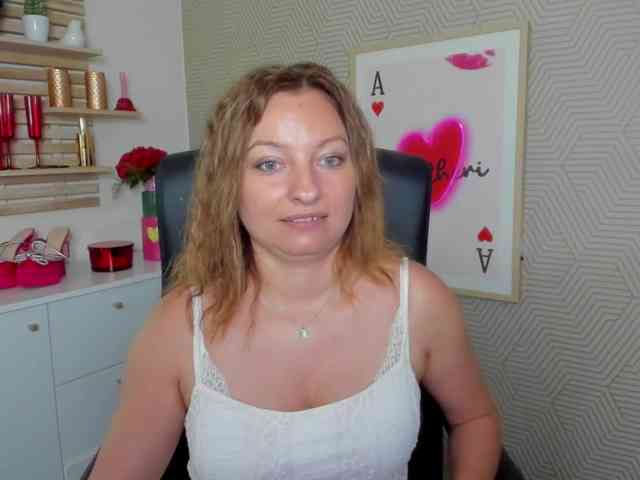 Model: angelaLove13