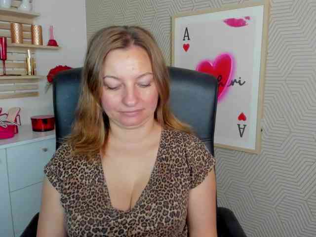 Model: angelaLove13