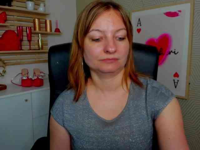 Model: angelaLove13