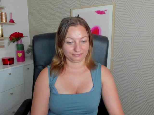 angelaLove13 webcam