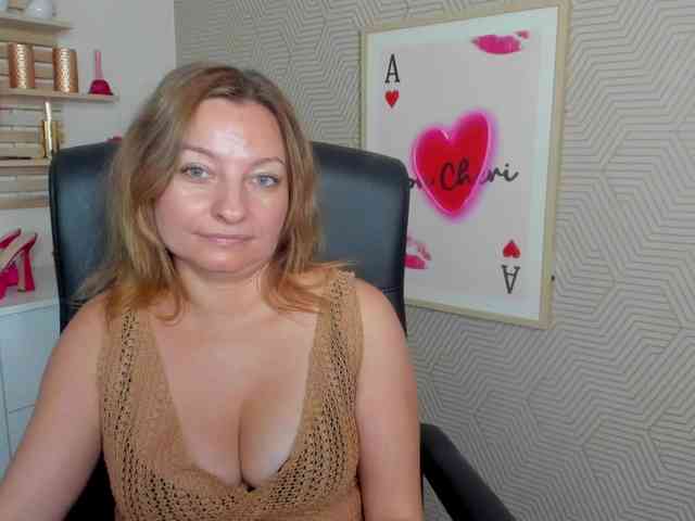 Model: angelaLove13