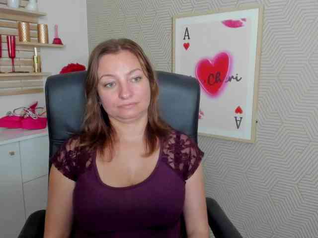 angelaLove13 webcam