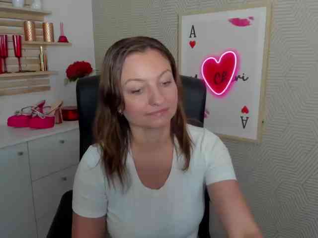 Model: angelaLove13