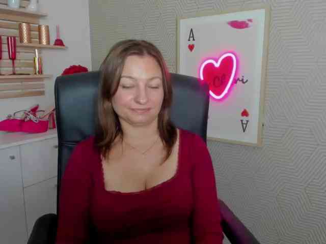 angelaLove13 webcam