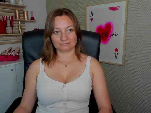 angelaLove13 webcam