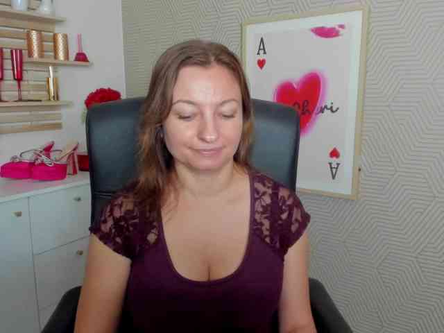 angelaLove13 webcam