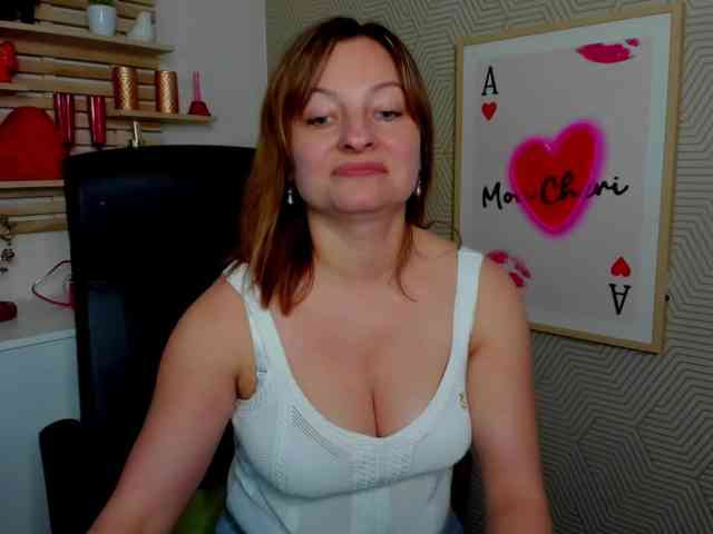 angelaLove13 webcam