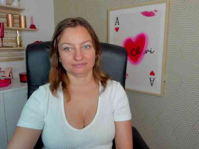 angelaLove13 webcam