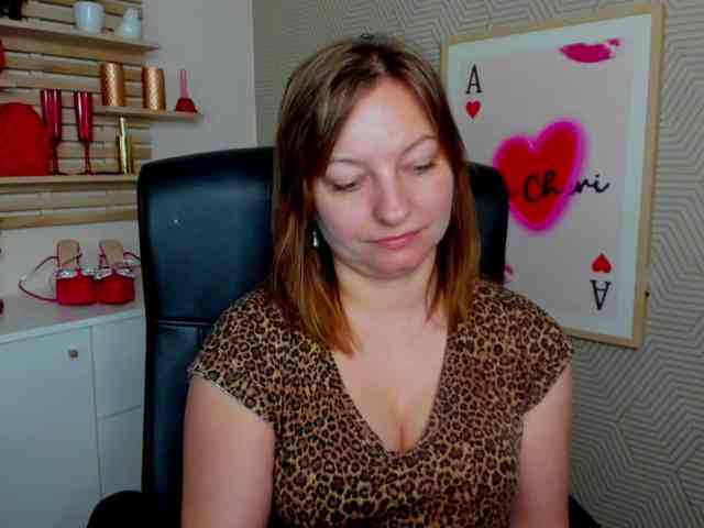 angelaLove13 webcam