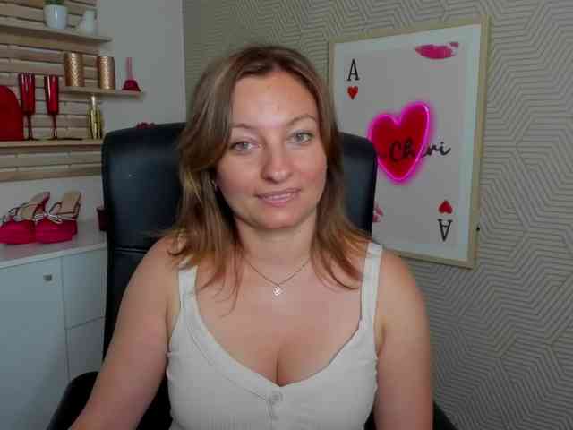 angelaLove13 webcam