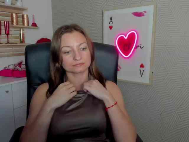 angelaLove13 webcam