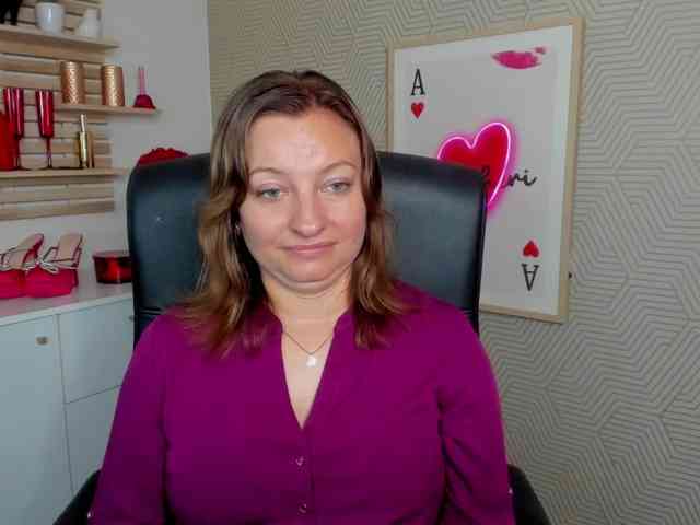 angelaLove13 webcam