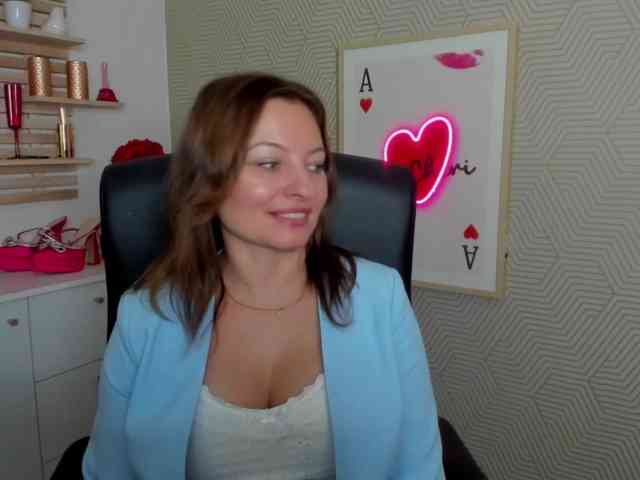 Вебкам-шоу angelaLove13