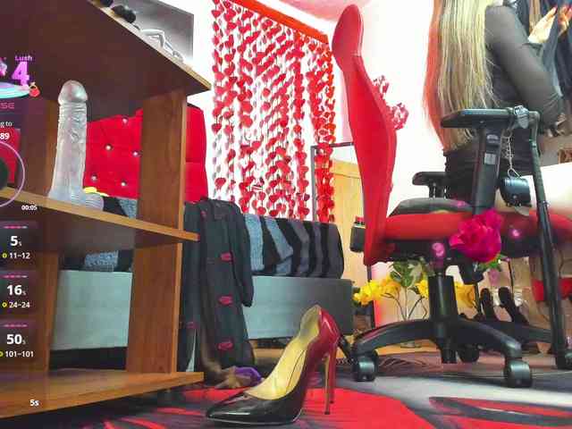 Candyconrad1mmmm webcam