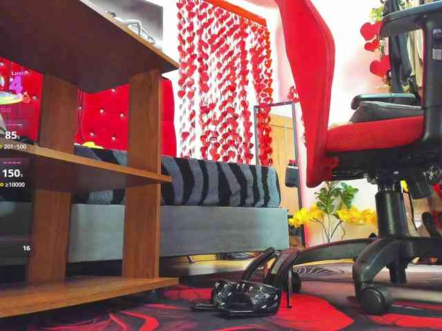 Candyconrad1mmmm webcam